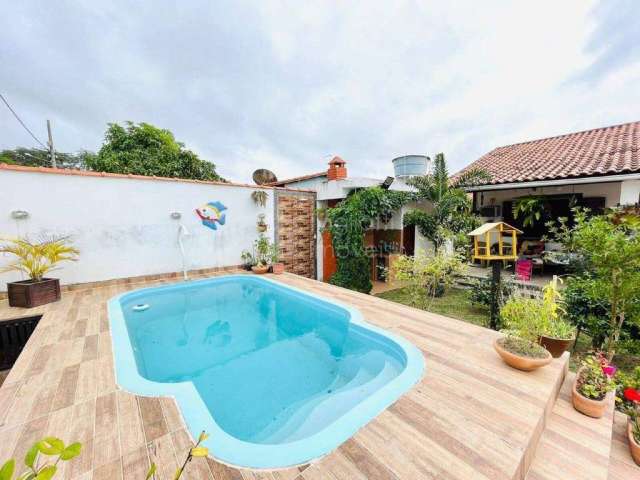 Casa com 3 Quartos no centro de Praia Seca, com piscina e churrasqueira - Araruama / RJ