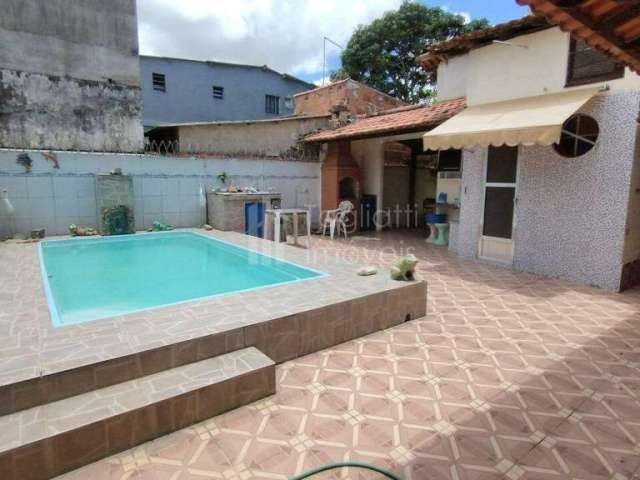 Casa Duplex com Piscina e Área Gourmet no Bairro Mataruna - Araruama, RJ