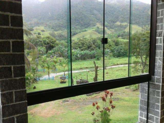 Lindo sítio com 2 alqueires à venda em Serra da Cruz