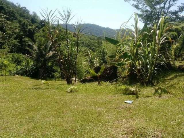 Excelente terreno na estrada Serramar