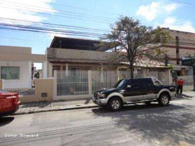 Casa para Venda em Campos dos Goytacazes, Parque Turf Club, 3 dormitórios, 1 suíte, 5 banheiros, 4 vagas