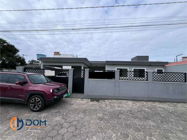 Casa à venda no bairro Ingleses do Rio Vermelho - Florianópolis/SC