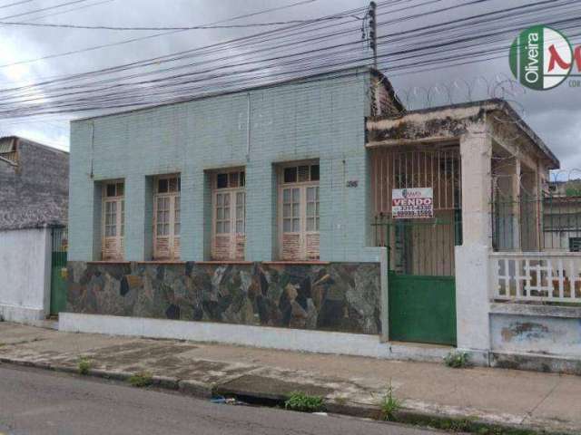 Casa com 6 dormitórios à venda, 315 m² por R$ 1.500.000,00 - Centro - Juiz de Fora/MG