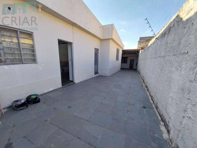 Casa Comercial para Locação em Contagem, Parque Recreio, 3 dormitórios, 1 banheiro, 4 vagas