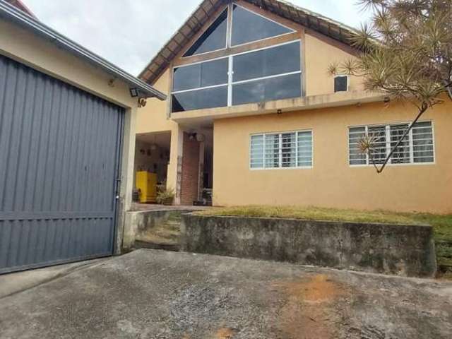 Casa para Locação em Contagem, Jardim Pérola, 2 dormitórios, 2 suítes, 3 banheiros, 3 vagas