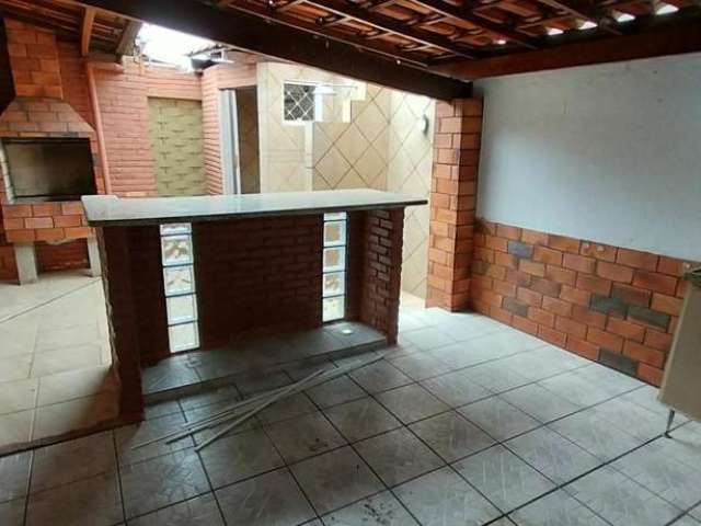 Casa Geminada para Locação em Belo Horizonte, Santa Terezinha, 2 dormitórios, 1 banheiro, 1 vaga