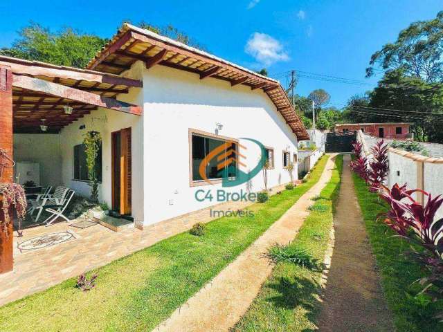 Casa com 3 dormitórios à venda, 140 m² por R$ 890.000,00 - Jundiaizinho - Mairiporã/SP