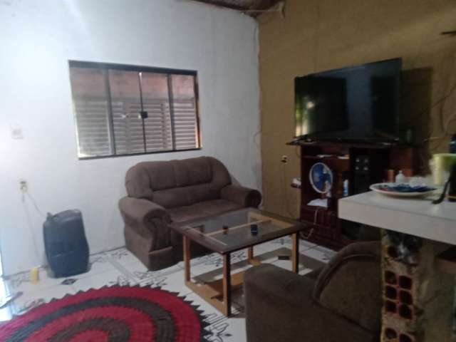 Casa com 2 quartos - Aponiã - Porto Velho - RO