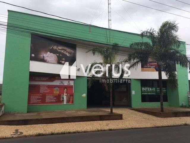 Ponto comercial para alugar em São Jorge, Uberlândia  por R$ 800