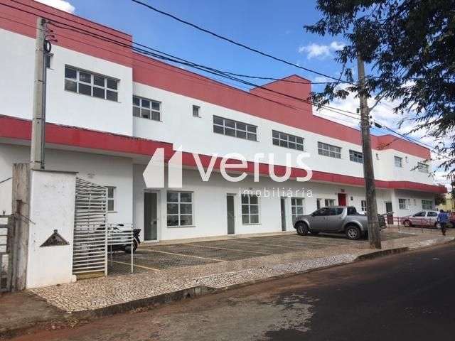 Sala comercial com 1 sala para alugar no Tibery, Uberlândia  por R$ 880