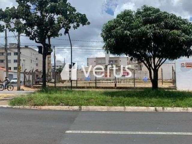 Terreno comercial para alugar no Santa Mônica, Uberlândia  por R$ 8.000