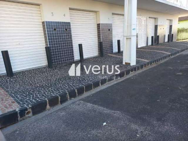 Sala comercial para alugar no Bom Jesus, Uberlândia  por R$ 800