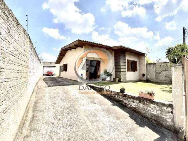 Linda casa com suíte e pátio amplo no lot. bela vista