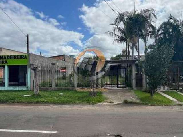 Boa casa de alvenaria em localização privilegiada