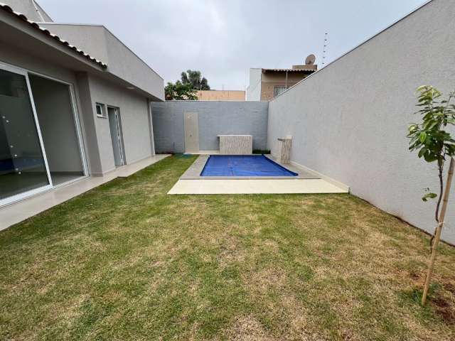 Linda casa com piscina. B. Caranda Bisque. 3 suites..