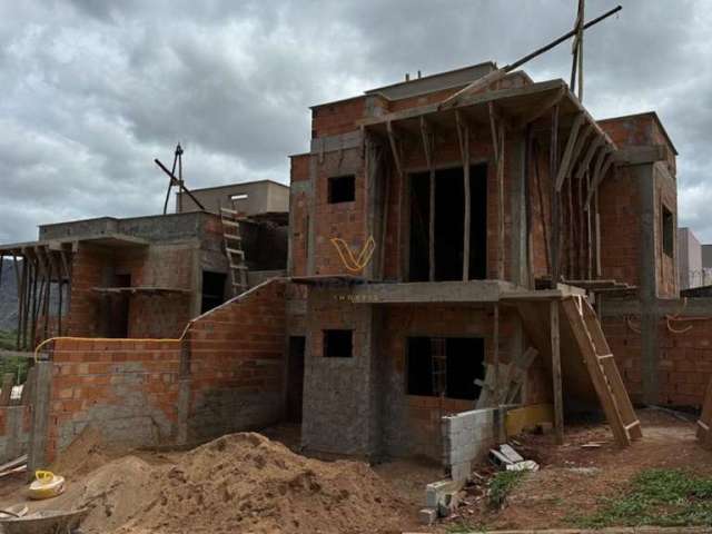 Casa Geminada à venda no bairro Serra Verde Por R$295.000  -  Ouro Branco