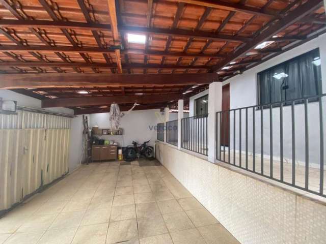 Casa em São Francisco   -  Ouro Branco