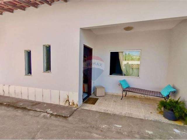 Casa com 2 quartos em Campo Redondo em São Pedro da Aldeia-RJ