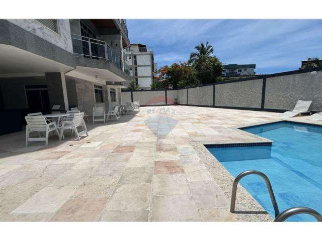 Cobertura duplex, 204m², locação fixa, 4 quartos, 2 suítes, 3 vagas, prédio com infra. Algodoal - Cabo Frio