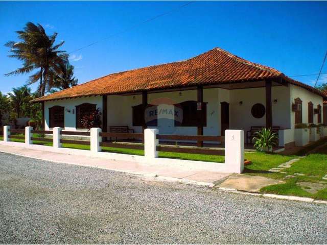 Condomínio Praia dos Ubás - Casa de Luxo com Vista para a Lagoa de Araruama