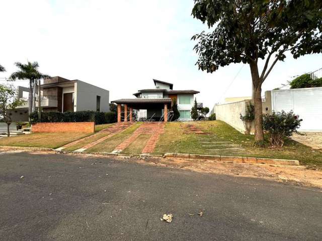 Casa com 3 dormitórios à venda, 290 m² por R$ 1.600.000,00 - Recanto das Águas de São Pedro - Piracicaba/SP