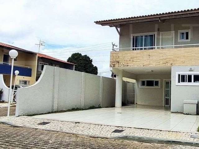 Casa em condomínio fechado com 3 quartos à venda no Sapiranga, Fortaleza  por R$ 560.000