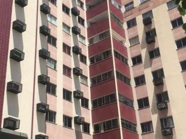 Apartamento com 3 quartos à venda no Cocó, Fortaleza  por R$ 370.000