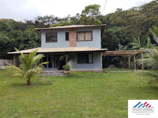 Casa para Venda em Saquarema, Serra de Mato Grosso (Sampaio Correia), 3 dormitórios, 1 suíte, 2 banheiros, 6 vagas