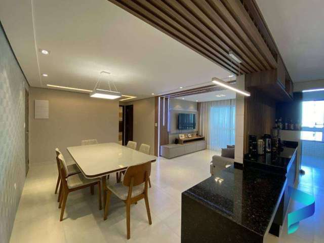 Apartamento com 2 dormitórios à venda por R$ 780.000,00 - Caiçara - Praia Grande/SP
