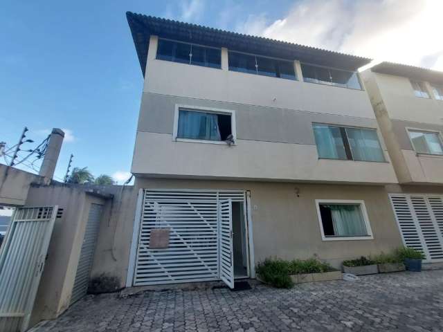 Casa Triplex com Vista para o Mar em Condomínio Exclusivo na Praia do Flamengo