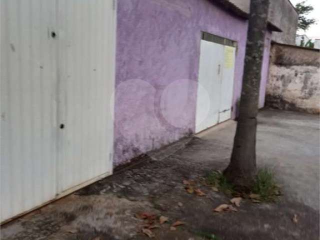 Casa com 4 quartos à venda em Cecap - SP