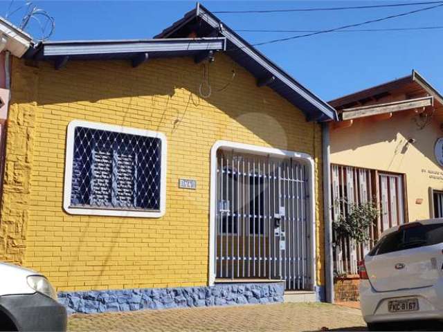 Casa comercial a venda no Bairro Alto em Piracicaba-SP.