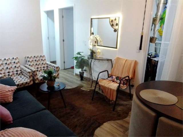 Apartamento à venda no Condomínio Top Life II no Bairro Jardim Abaeté em Piracicaba - SP.