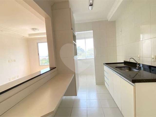 Apartamento com 3 quartos para locação em Piracicamirim - SP