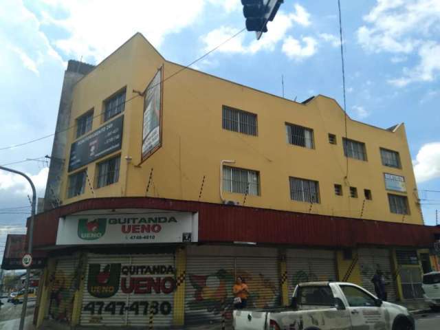 Salão Comercial para Locação em Suzano, Centro, 2 banheiros