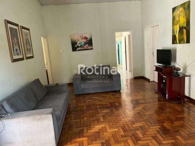 Casa à venda, 3 quartos, Centro - Uberlândia/MG - Rotina Imobiliária