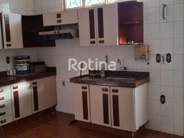 Casa à venda, 3 quartos, Osvaldo Rezende - Uberlândia/MG - Rotina Imobiliária