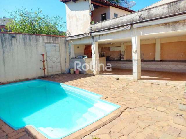 Casa à venda, 3 quartos, Osvaldo Rezende - Uberlândia/MG - Rotina Imobiliária