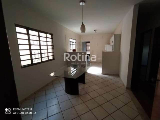 Casa à venda, 3 quartos, Cidade Jardim - Uberlândia/MG - Rotina Imobiliária