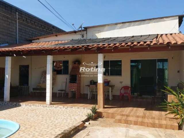 Casa à venda, 3 quartos, Marta Helena - Uberlândia/MG - Rotina Imobiliária