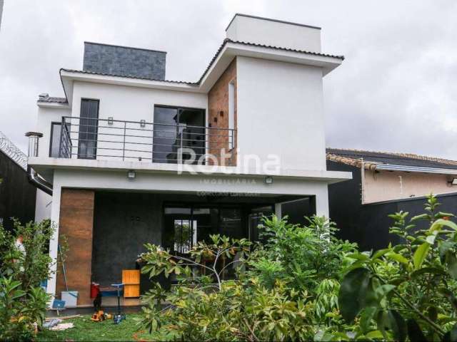 Casa à venda, 4 quartos, Novo Mundo - Uberlândia/MG - Rotina Imobiliária