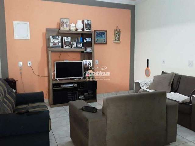 Casa à venda, 5 quartos, Santa Mônica - Uberlândia/MG - Rotina Imobiliária