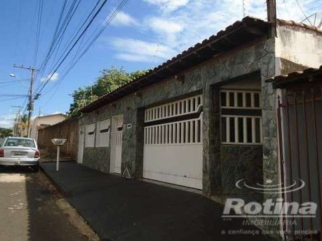 Casa à venda, 3 quartos, Jardim Brasília - Uberlândia/MG - Rotina Imobiliária