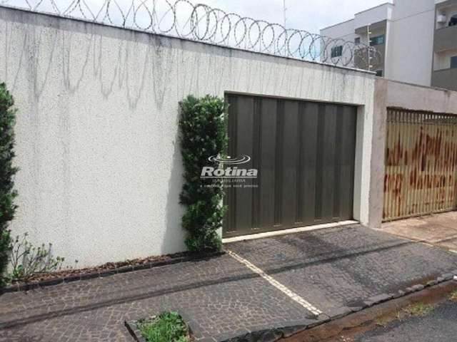 Casa à venda, 3 quartos, Jardim Holanda - Uberlândia/MG - Rotina Imobiliária