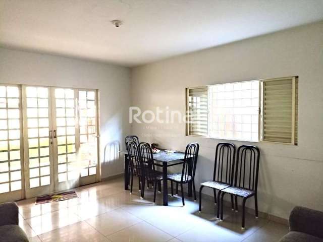 Casa à venda, 4 quartos, Santa Luzia - Uberlândia/MG - Rotina Imobiliária