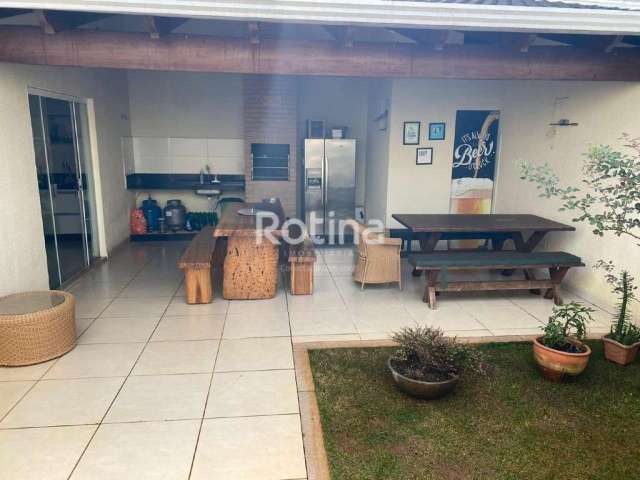 Casa à venda, 3 quartos, Bosque dos Buritis - Uberlândia/MG - Rotina Imobiliária