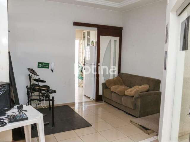 Casa à venda, 4 quartos, Santa Mônica - Uberlândia/MG - Rotina Imobiliária