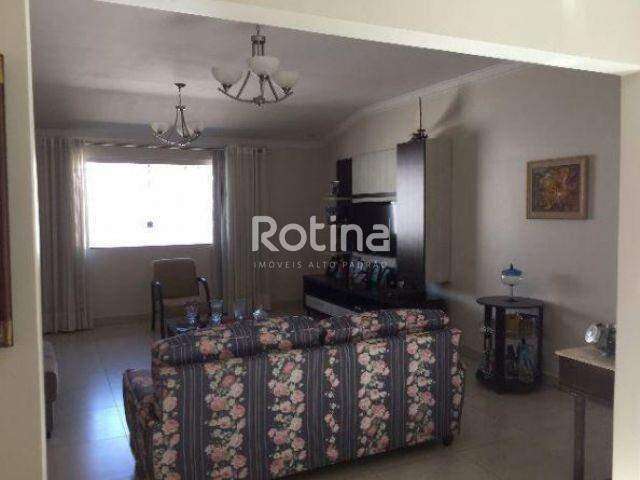 Casa à venda, 3 quartos, Cidade Jardim - Uberlândia/MG - Rotina Imobiliária