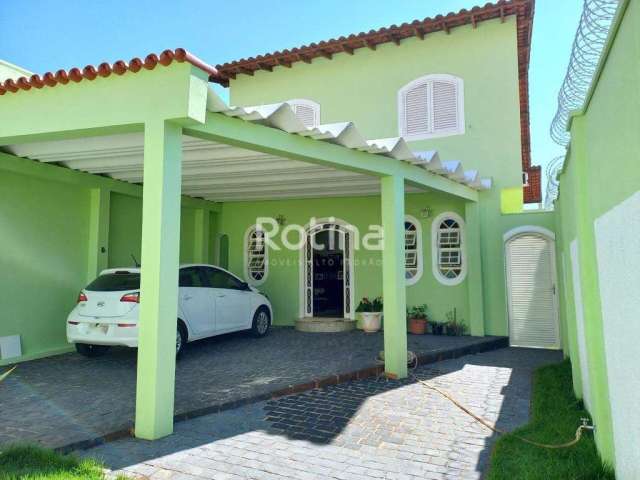 Casa à venda, 5 quartos, Osvaldo Rezende - Uberlândia/MG - Rotina Imobiliária