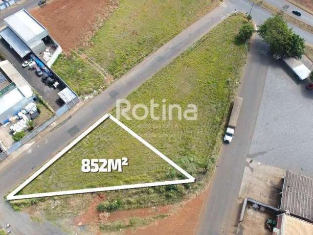 Área à venda, Segismundo Pereira - Uberlândia/MG - Rotina Imobiliária